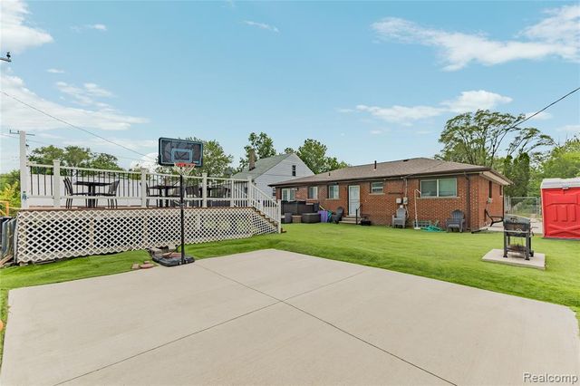 18516 Fleming Street, Detroit, MI 48234
