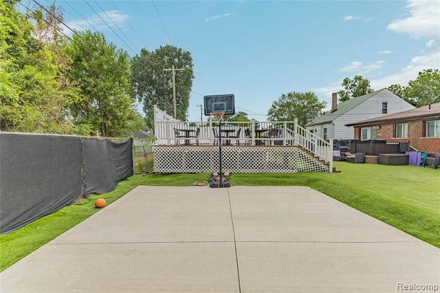 18516 Fleming Street, Detroit, MI 48234
