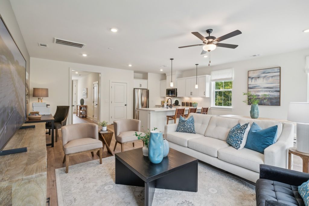 118 Valentine Aly, Nashville, TN 37218