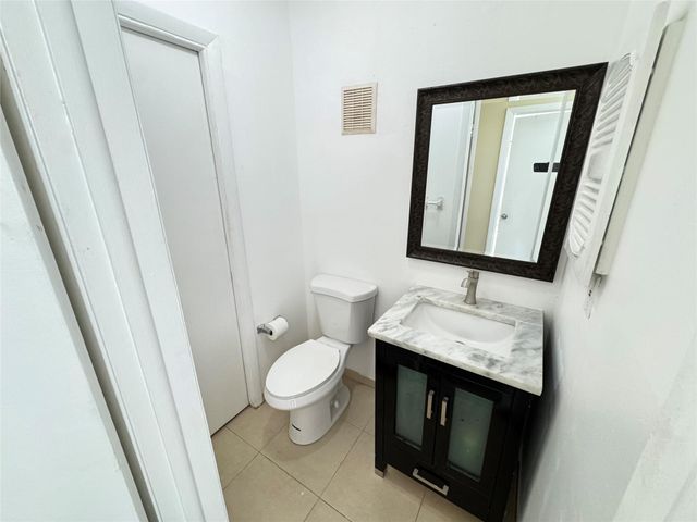 10725 NW 30th Place, Sunrise, FL 33322