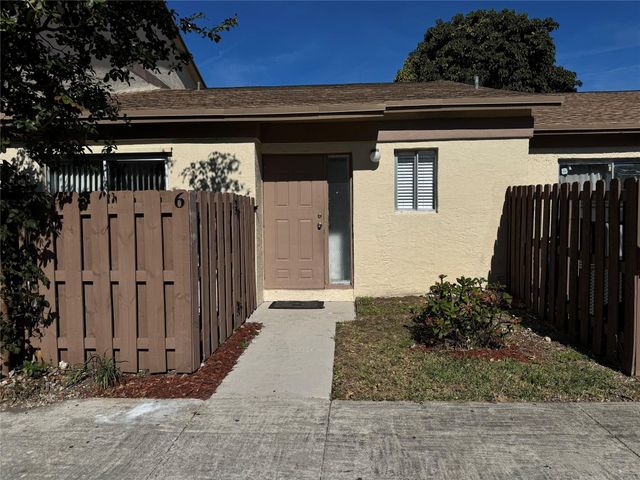 10725 NW 30th Place, Sunrise, FL 33322