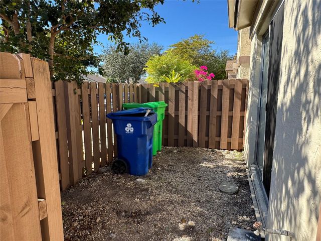 10725 NW 30th Place, Sunrise, FL 33322