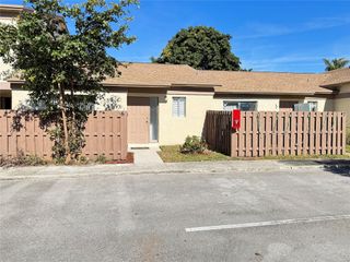 10725 NW 30th Place, Sunrise, FL 33322