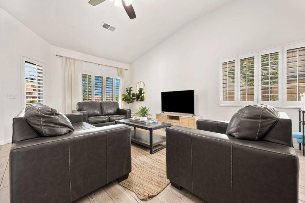 Image 12 of property listing at 48701 Gibraltar Street, Indio, CA 92201