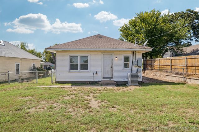 411 N Roosevelt Avenue, Sand Springs, OK 74063