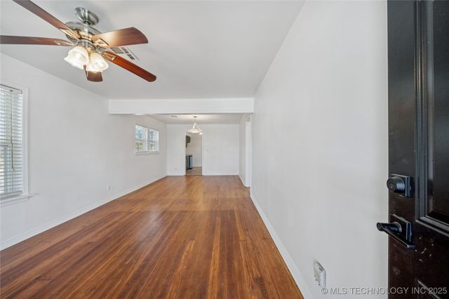 411 N Roosevelt Avenue, Sand Springs, OK 74063