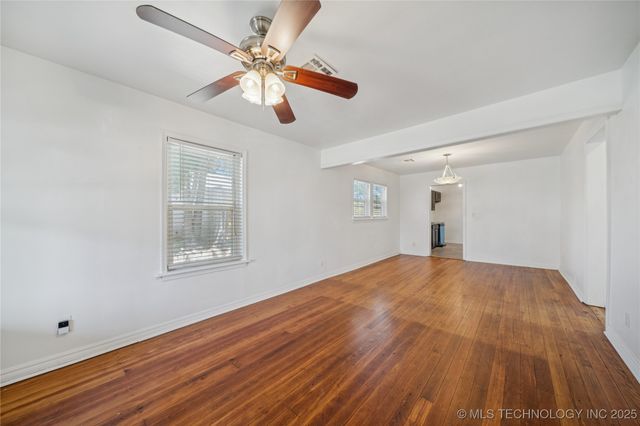 411 N Roosevelt Avenue, Sand Springs, OK 74063