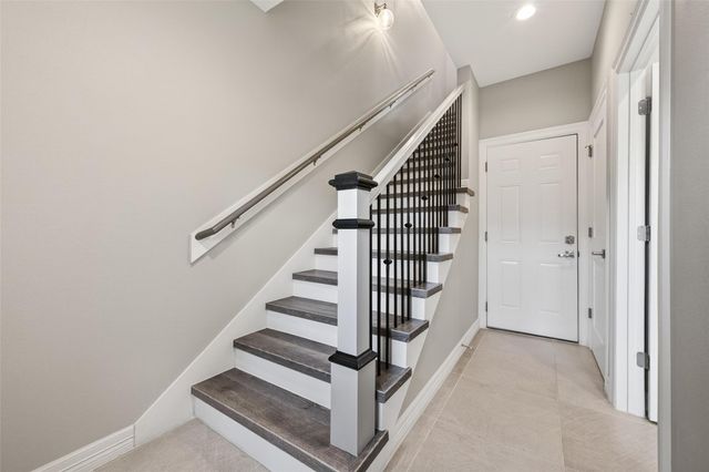 5262 Ella Boulevard 104, Houston, TX 77018