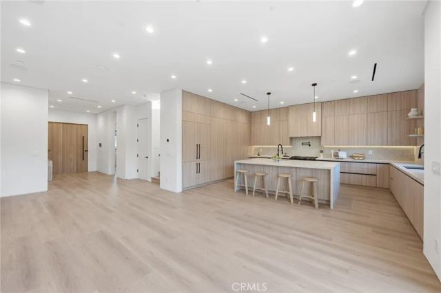 19141 Erwin, Tarzana, CA 91335