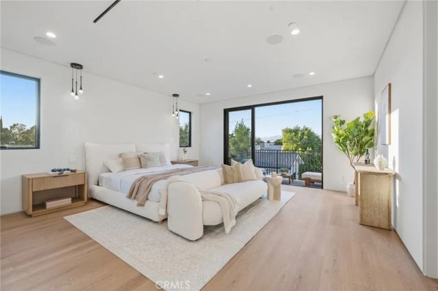 19141 Erwin, Tarzana, CA 91335