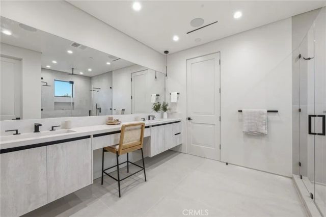 19141 Erwin, Tarzana, CA 91335