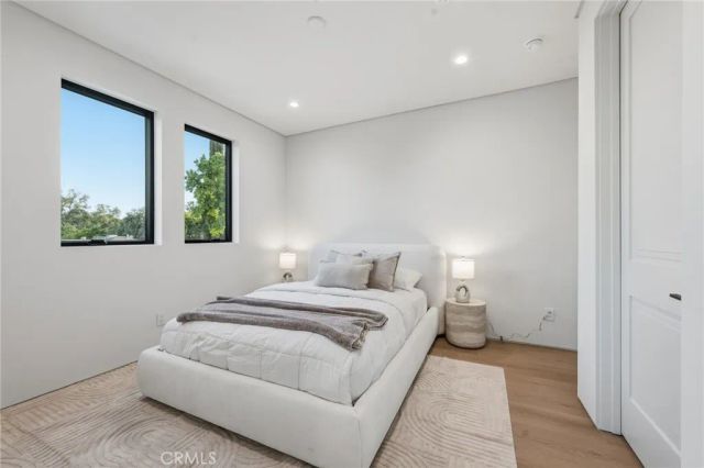 19141 Erwin, Tarzana, CA 91335