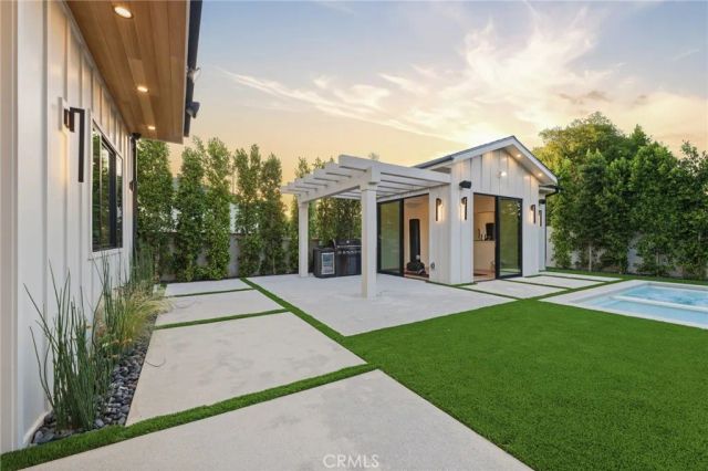 19141 Erwin, Tarzana, CA 91335