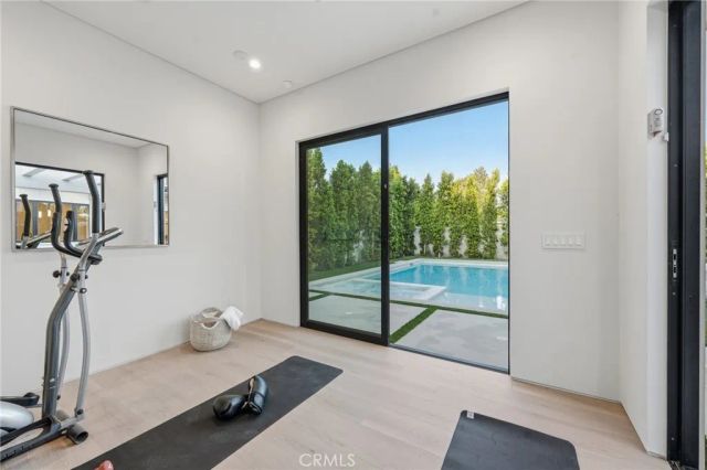 19141 Erwin, Tarzana, CA 91335