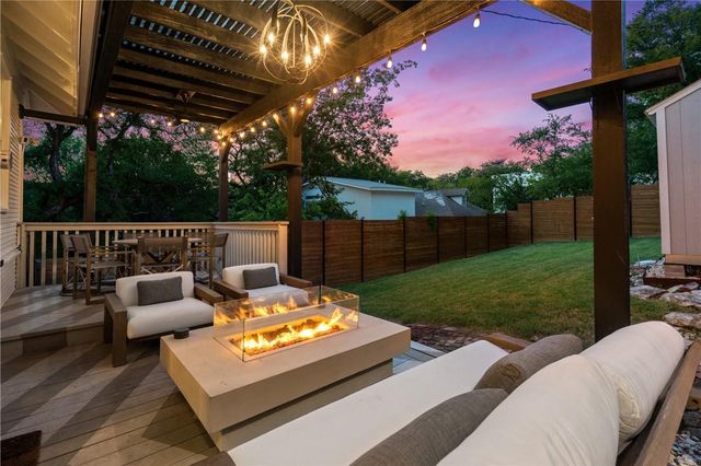 1120 W 7th ST, Austin, TX 78703