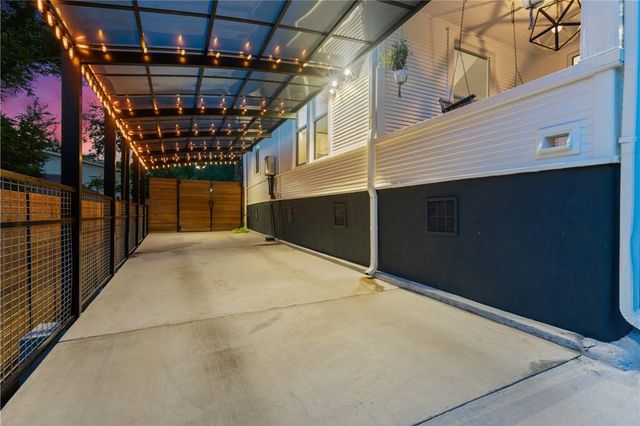 1120 W 7th ST, Austin, TX 78703