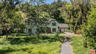 2221 Benedict Canyon Drive, Beverly Hills, CA 90210