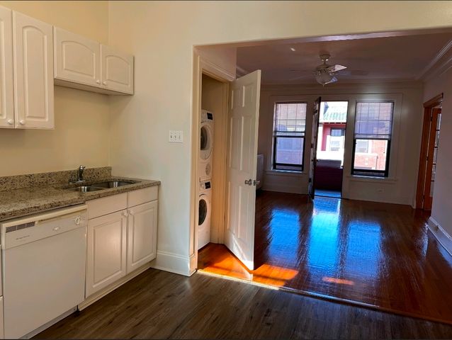 1130 W PRATT Boulevard 3N, Chicago, IL 60626