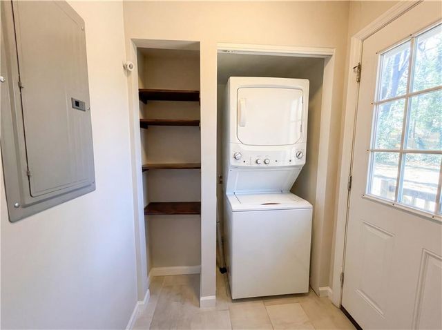 2797 Gresham SE Road, Atlanta, GA 30316