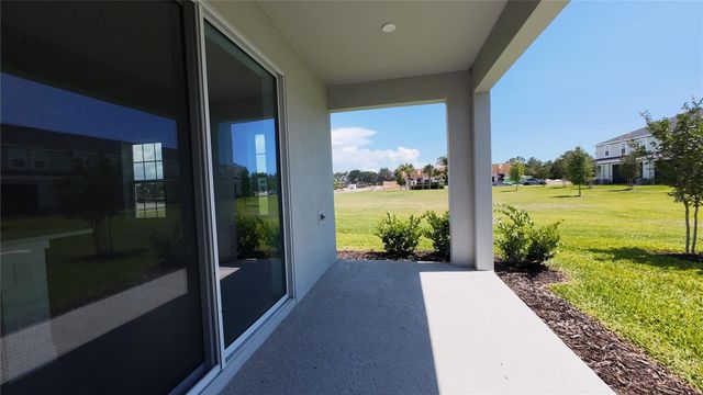 12335 AMBER CREEK CIRCLE, Lakewood Ranch, FL 34211