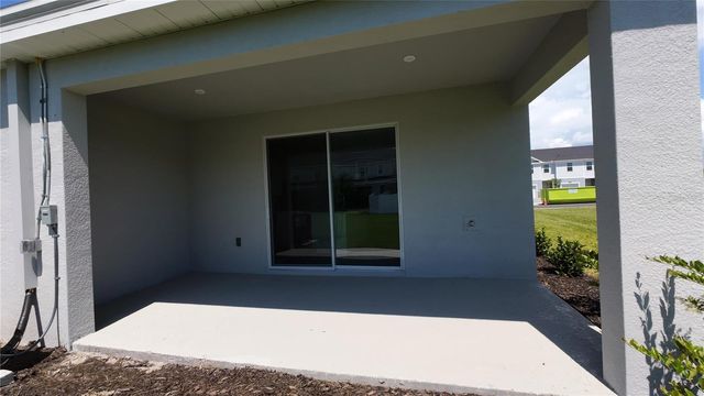 12335 AMBER CREEK CIRCLE, Lakewood Ranch, FL 34211