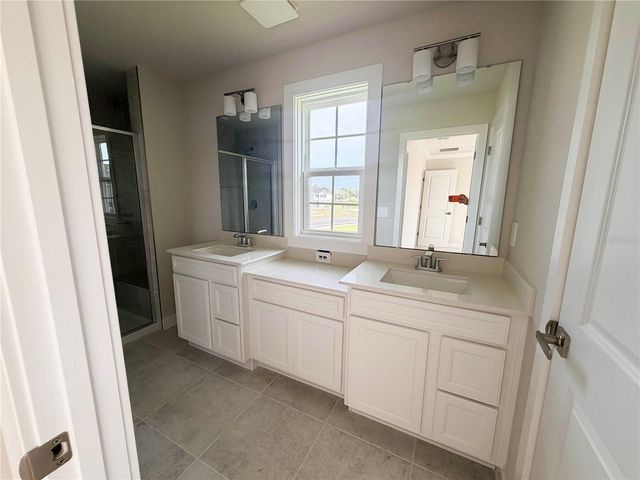 12335 AMBER CREEK CIRCLE, Lakewood Ranch, FL 34211