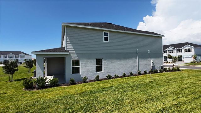 12335 AMBER CREEK CIRCLE, Lakewood Ranch, FL 34211
