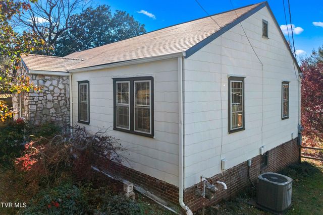 5417 Jacksboro Pike, Knoxville, TN 37918