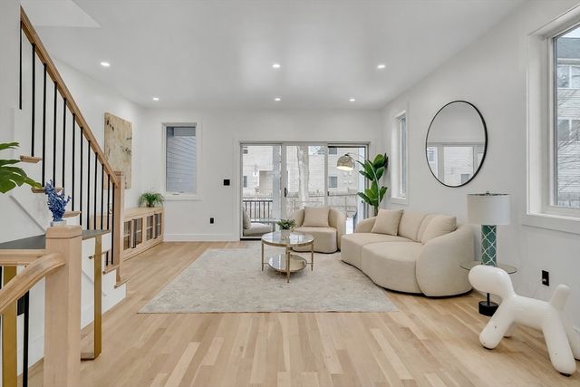 19 Keith St 2, Watertown, MA 02472