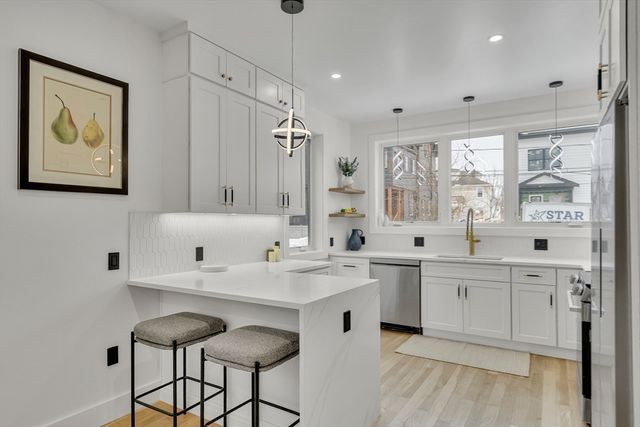 19 Keith St 2, Watertown, MA 02472