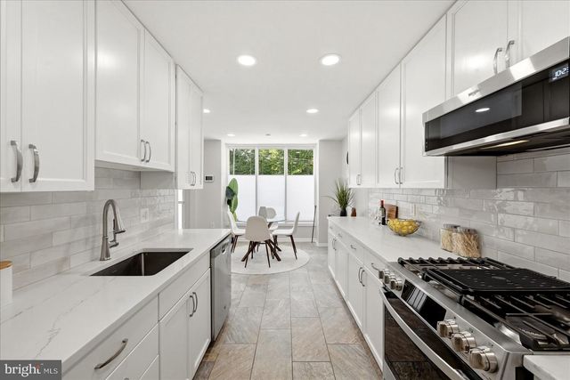 4961 ORISKANY DR, Annandale, VA 22003