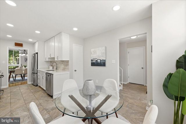 4961 ORISKANY DR, Annandale, VA 22003