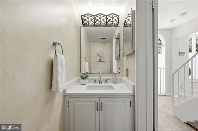 4961 ORISKANY DR, Annandale, VA 22003