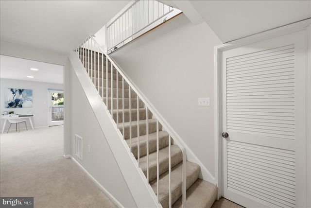 4961 ORISKANY DR, Annandale, VA 22003