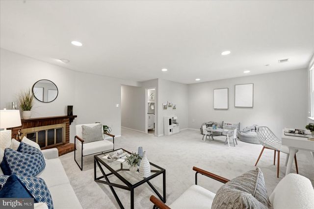 4961 ORISKANY DR, Annandale, VA 22003