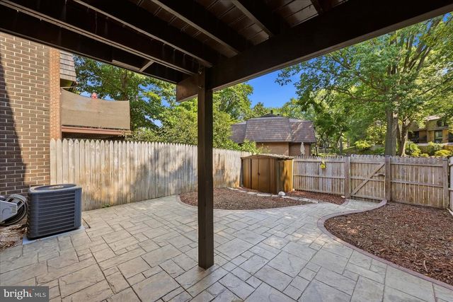 4961 ORISKANY DR, Annandale, VA 22003