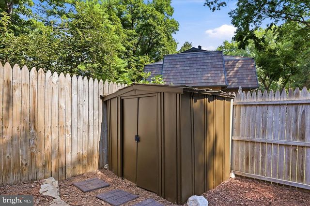 4961 ORISKANY DR, Annandale, VA 22003