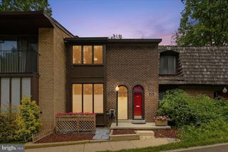 4961 ORISKANY DR, Annandale, VA 22003