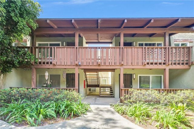 1010 W Macarthur Boulevard 118, Santa Ana, CA 92707