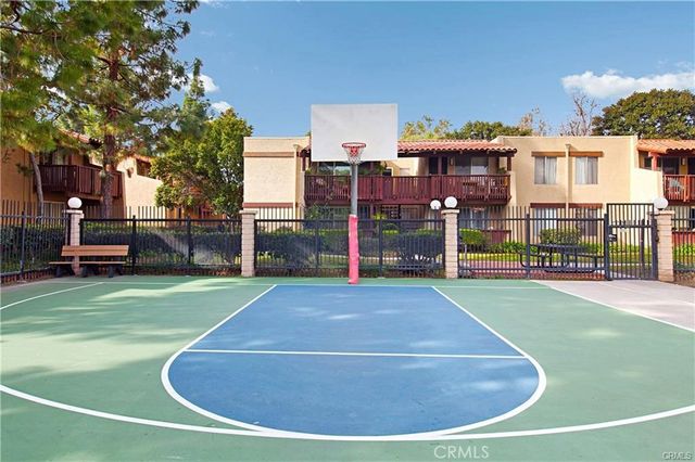 1010 W Macarthur Boulevard 118, Santa Ana, CA 92707
