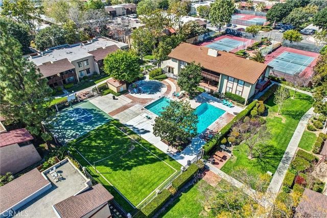 1010 W Macarthur Boulevard 118, Santa Ana, CA 92707