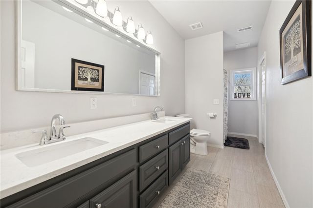 11 Aldridge Lane, Bella Vista, AR 72715