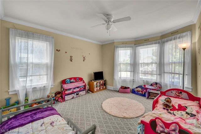3326 Yorkshire, Cleveland Heights, OH 44118