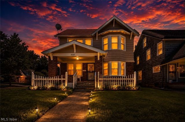 3326 Yorkshire, Cleveland Heights, OH 44118