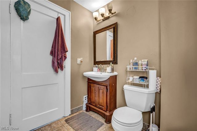 3326 Yorkshire, Cleveland Heights, OH 44118