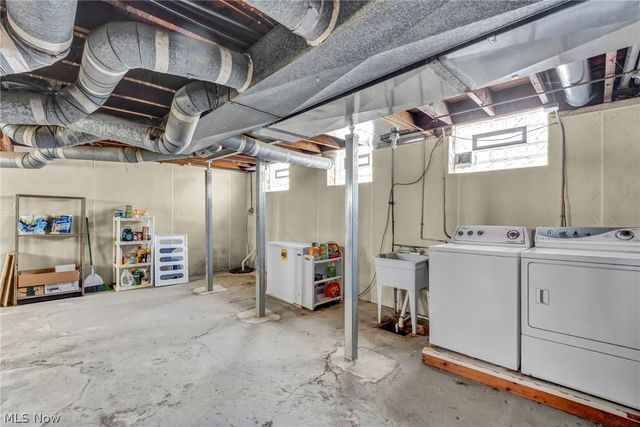 3326 Yorkshire, Cleveland Heights, OH 44118