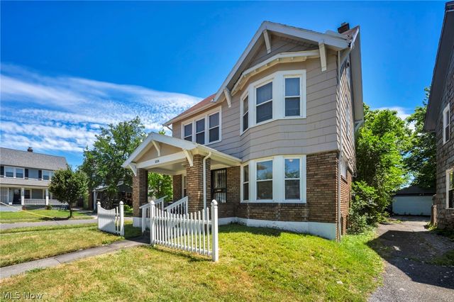 3326 Yorkshire, Cleveland Heights, OH 44118