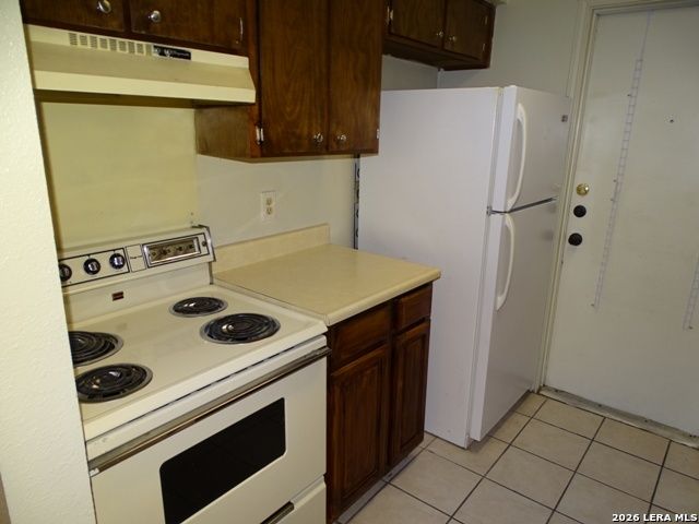 5215 MEADOW RISE ST, San Antonio, TX 78250