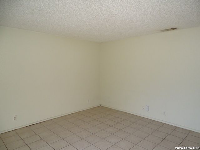 5215 MEADOW RISE ST, San Antonio, TX 78250