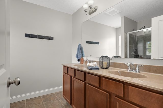 11779 Harvest Path, Woodbury, MN 55129